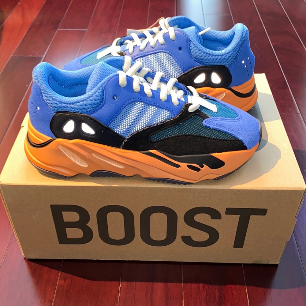 Yeezy Boost 700 “Bright Blue” Size 5 Men’s